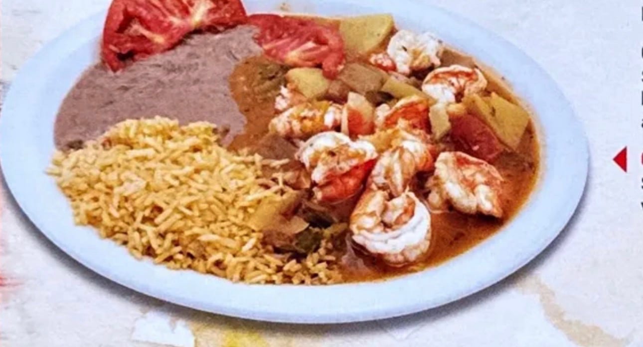 Camarones rancheros.