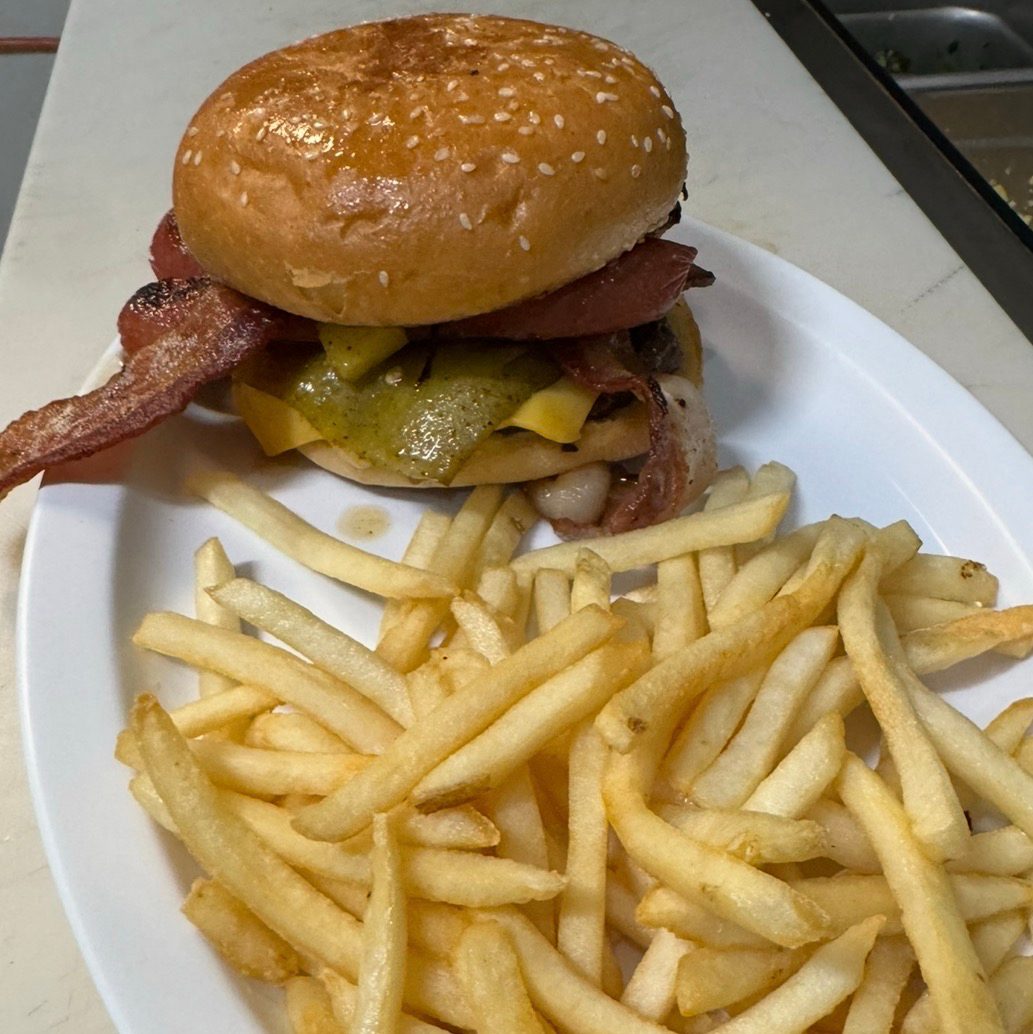 Hamburgesa Juarez.