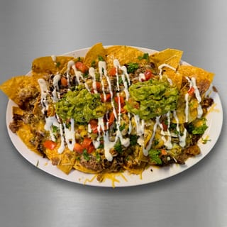 Steak nachos