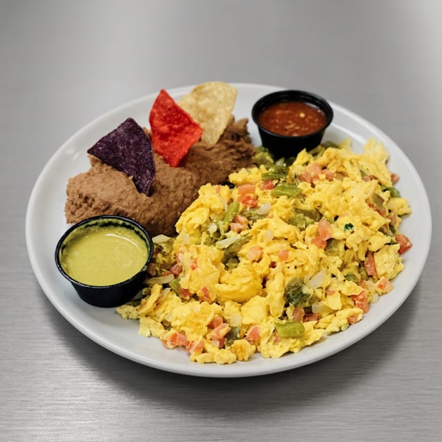 Huevos A la mexicana.